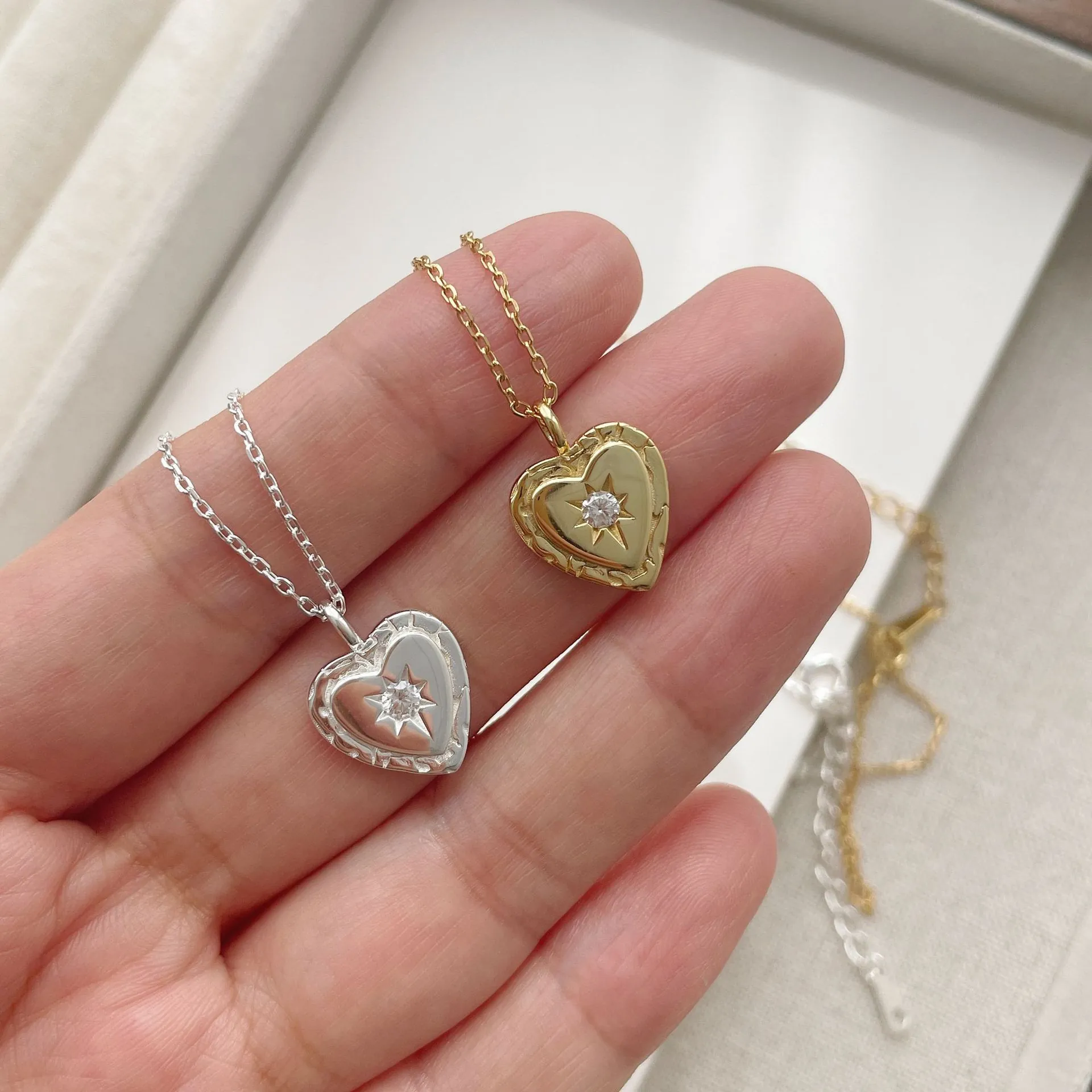 925 Sterling Silver Heart Starburst Zirconia Pendant Necklace Korean Minimalist Fashion Clavicle Chain Jewelry For Women Gift