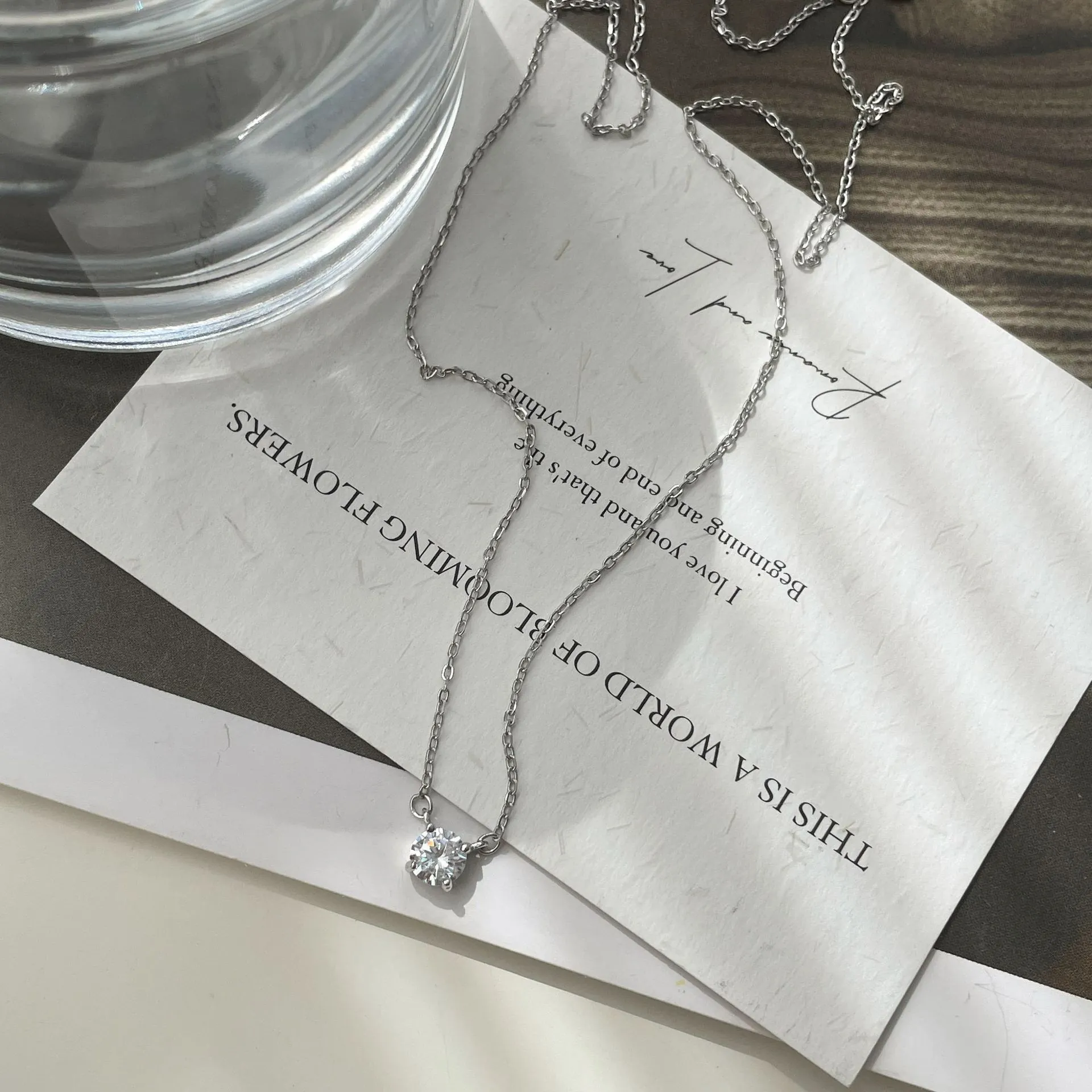 Minimalistische 925 Sterlingsilber Zirkonia Halskette Für Damen Zierliche Vier-Zacken Solitär Anhänger Choker Kette Alltag Schmuck