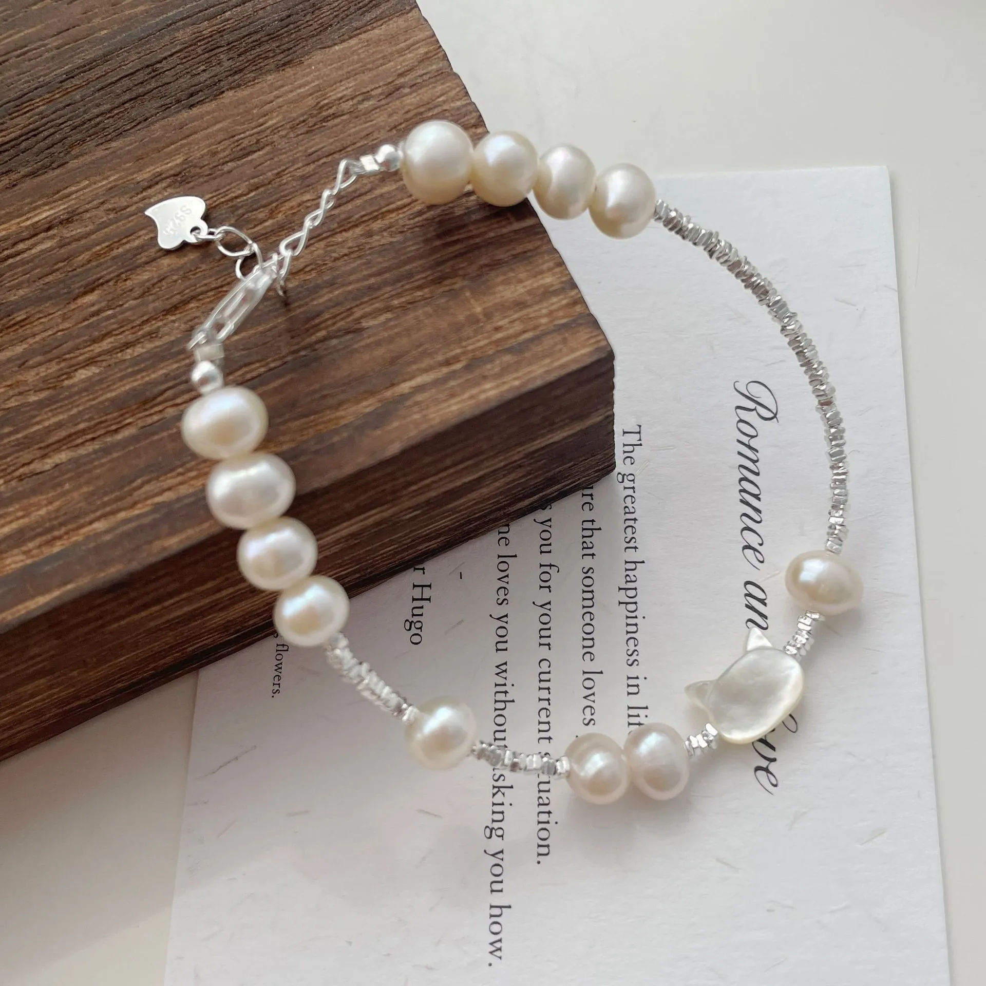 S925 Sterling Silver Freshwater Pearl Bracelet For Women With Mother Of Pearl Cat Pendant Sweet Minimalist Beaded Jewelry