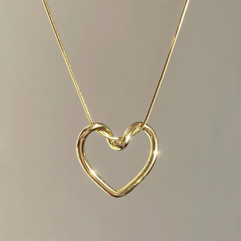925 Sterlingsilber Halskette Mit Verdrehtem Herzanhänger Für Damen Minimalistische Schlangenkette Herz Choker Schmuck Geschenk