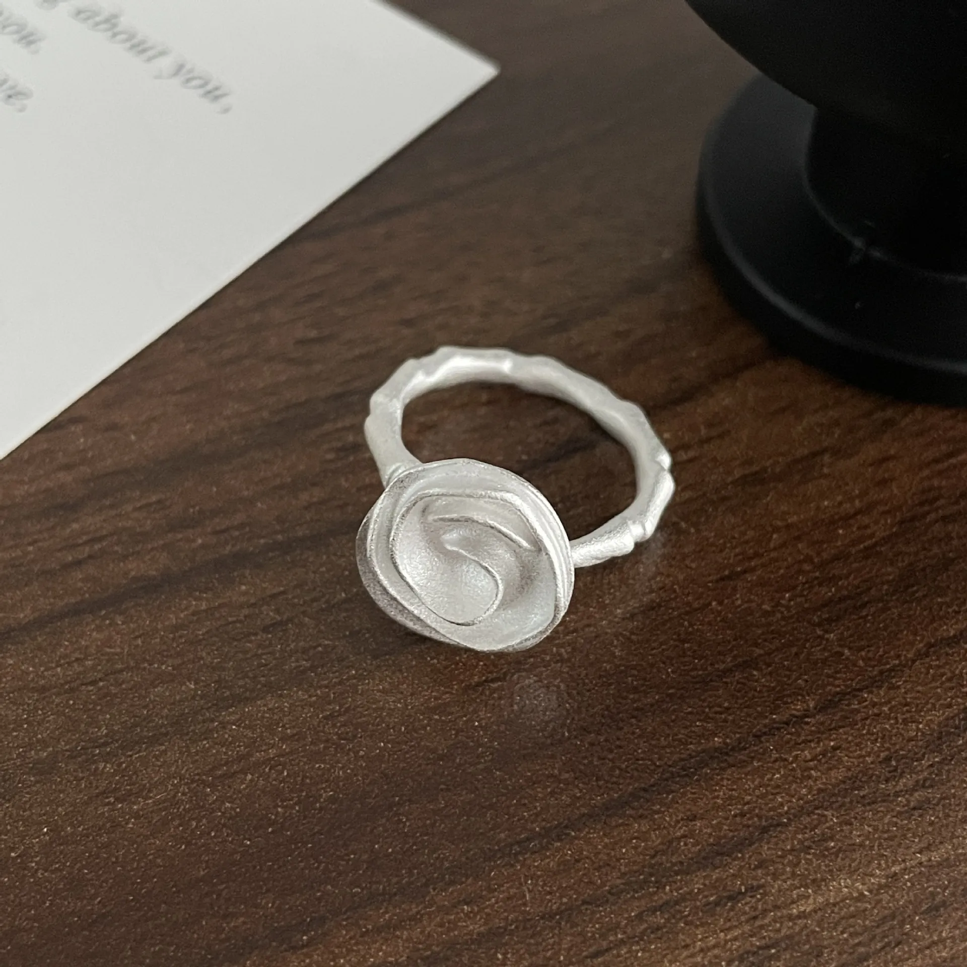 Bague Ouverte Fleur de Rose en Argent Sterling S925 pour Femme Vintage Minimaliste Argent Mat Floral Ajustable Bijoux Mode