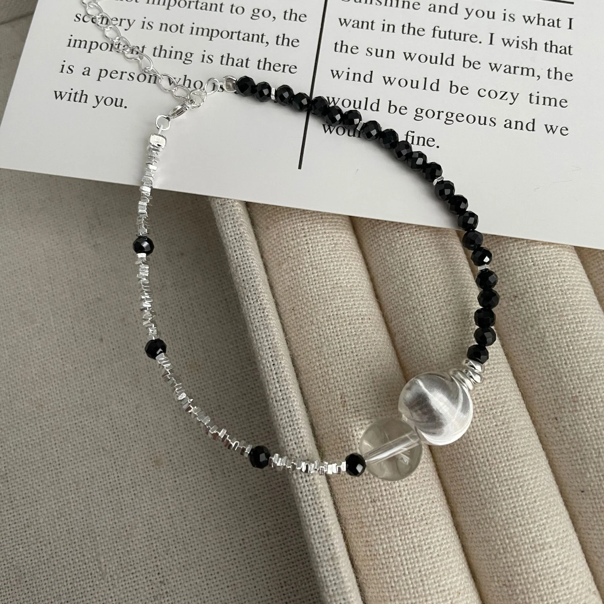Bracelet Perlé en Argent 925 Sterling pour Femme Avec Spinelle Noire et Cristal Blanc Bijou Minimaliste Ajustable Cadeau