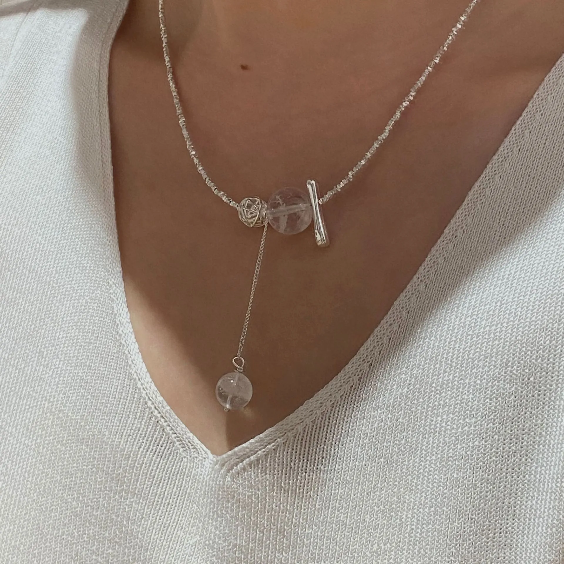 Collier en Argent Sterling S925 Argent Concassé pour Femme Design de Niche Minimaliste Collier Pendentif en Forme de Y avec Perles