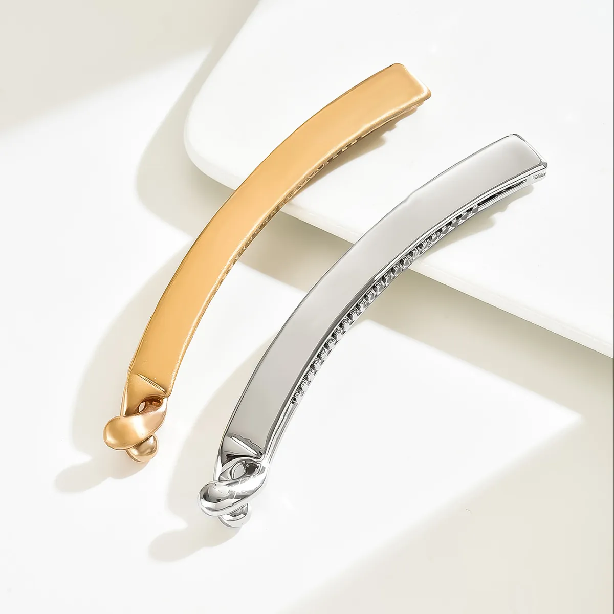 Minimalist Metal Alloy Banana Hair Clip Non Slip Teeth Ponytail Holder Matte Gold Silver Hair Claw For Women Daily Styling