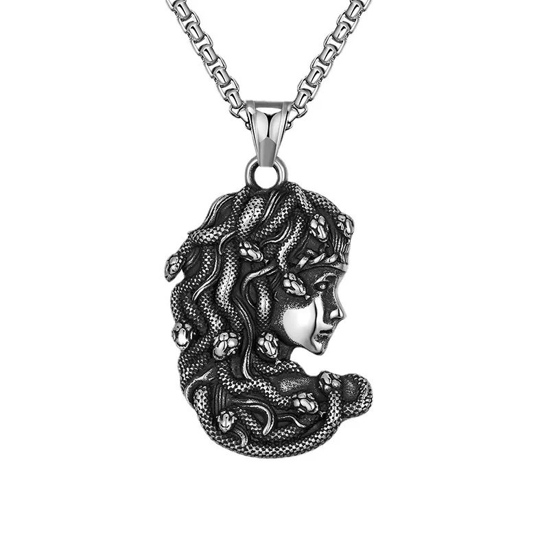 Collana con Pendente Medusa Retro Catena Veneziana in Acciaio Inossidabile Gioielli Gothic Punk per Uomo Donna Hip Hop Mitologia Finitura Argento Ossidato