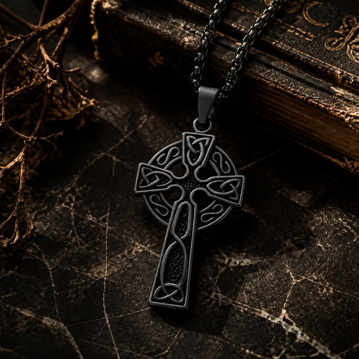 Vintage Stainless Steel Celtic Knot Cross Pendant Necklace Nordic Viking Religious Jewelry Retro Biker Amulet Neckwear For Men