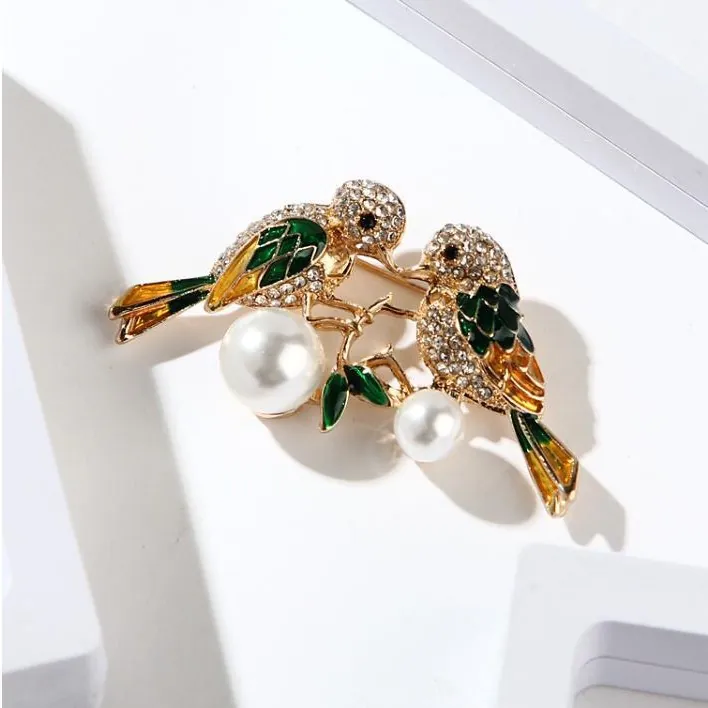 Eleganter Emaille Doppel Vogel Elster Brosche Mit Weißen Strasssteinen Und Kunstperlen Vintage Natur Tier Schmuck Geschenk Damen