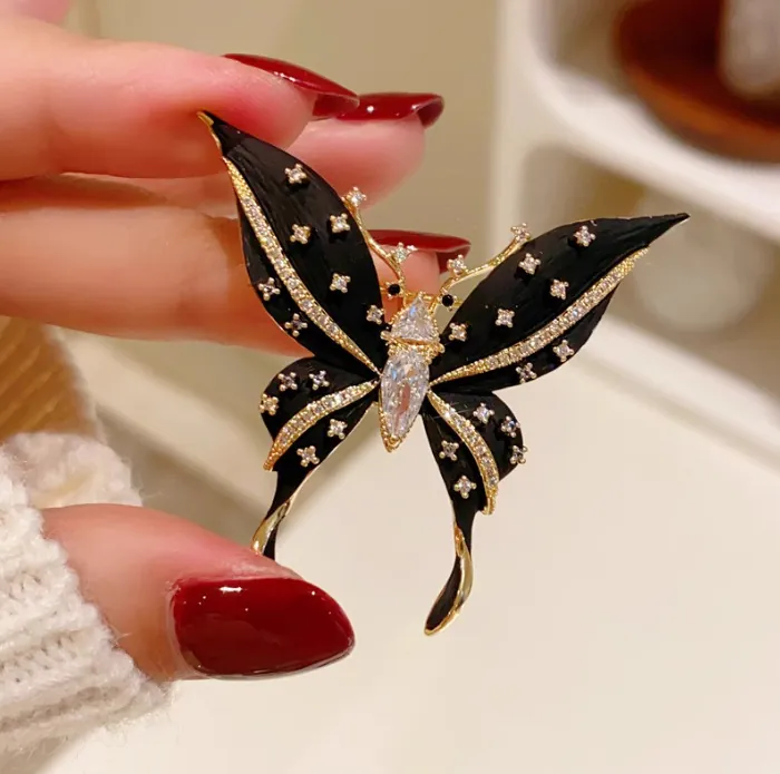 Luxurious Butterfly Brooch For Women Plastic Rhinestone Black Gold Matte Pin Suit Sweater Decorative Accessory