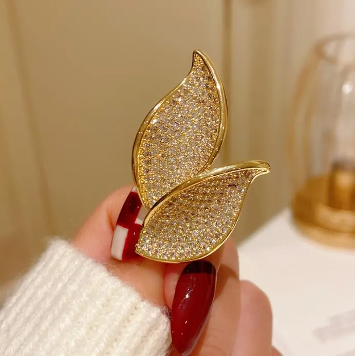Elegant Alloy Rhinestone Leaf Butterfly Brooch Pin For Women Suit Jacket Gold Plated Shiny Inlaid Jewelry For Party