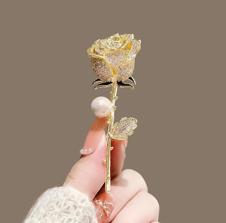 Broche Fleur de Rose Élégante Vintage en Alliage Strass Imitation Künstliche Perle Émail Épingle pour Femme Mariage Banquet Bijoux