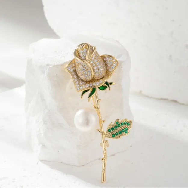 Elegant Gold Plated Alloy Rose Flower Brooch Pin With Sparkling Zirconia Green Enamel Leaf White Faux Artificial Pearl For Women Jewelry