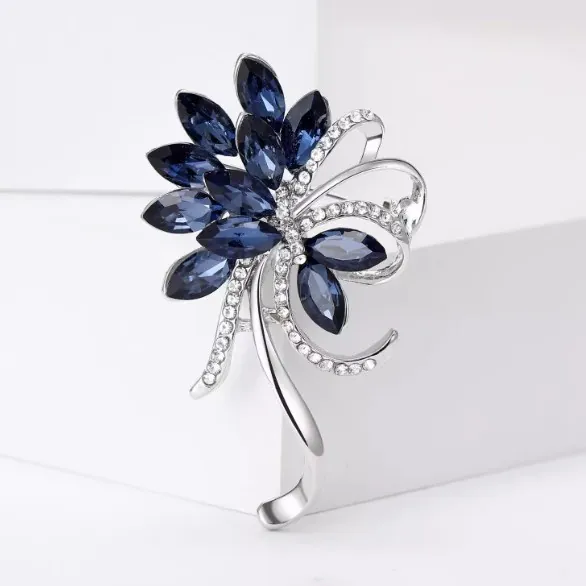 Élégante Broche Fleur de Bauhinia en Alliage avec Strass pour Femmes Cristal Bleu Foncé Corsage Pin Accessoires de Vêtement Bijoux