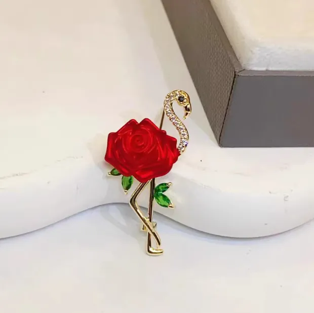 Broche Flamant Rose Créative Pour Femmes Haut De Gamme Rouge Floral Strass Broche Élégante Animal Épingle Bijoux Accessoires