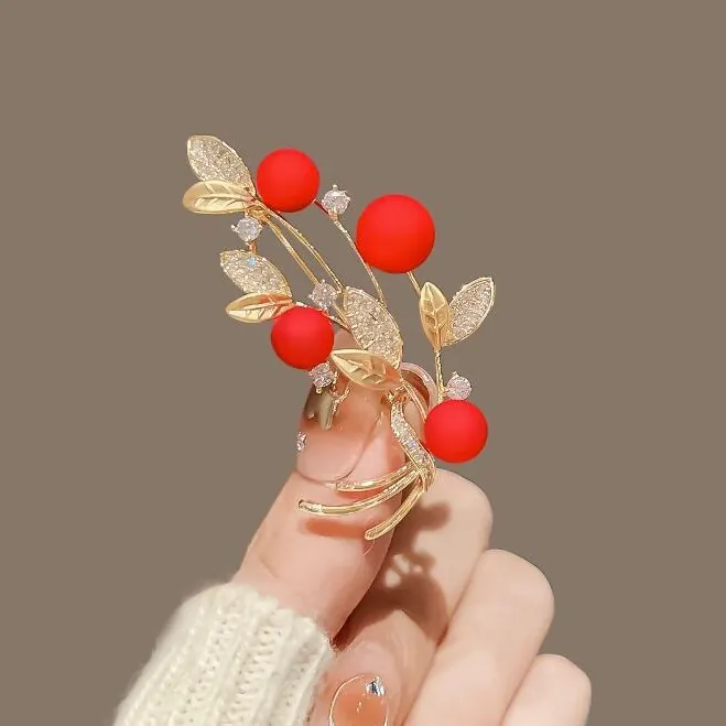 Vintage Red Berry Branch Brooch With White Rhinestone Alloy Elegant Plant Flower Breastpin For Women Party Accessories