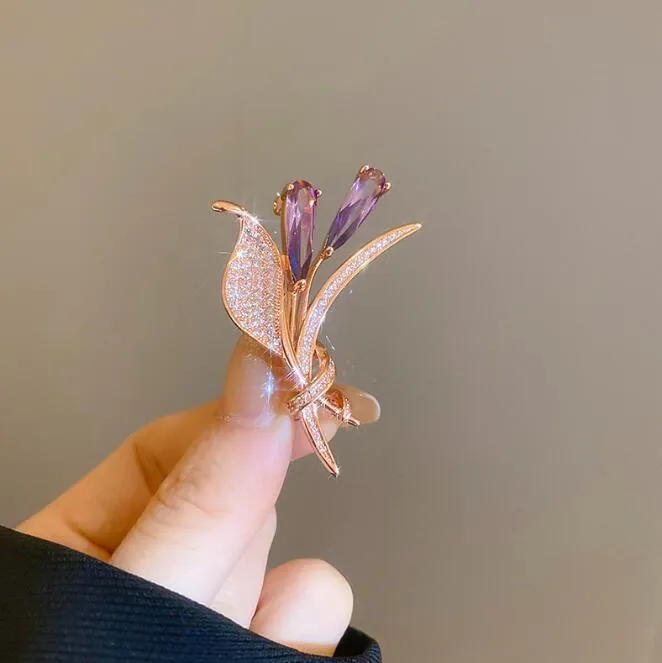 Élégante Broche en Alliage Forme Tulipe Avec Strass Violet Cristal Larme Plqué Or Rose Épingle de Manteau Bijoux Femme
