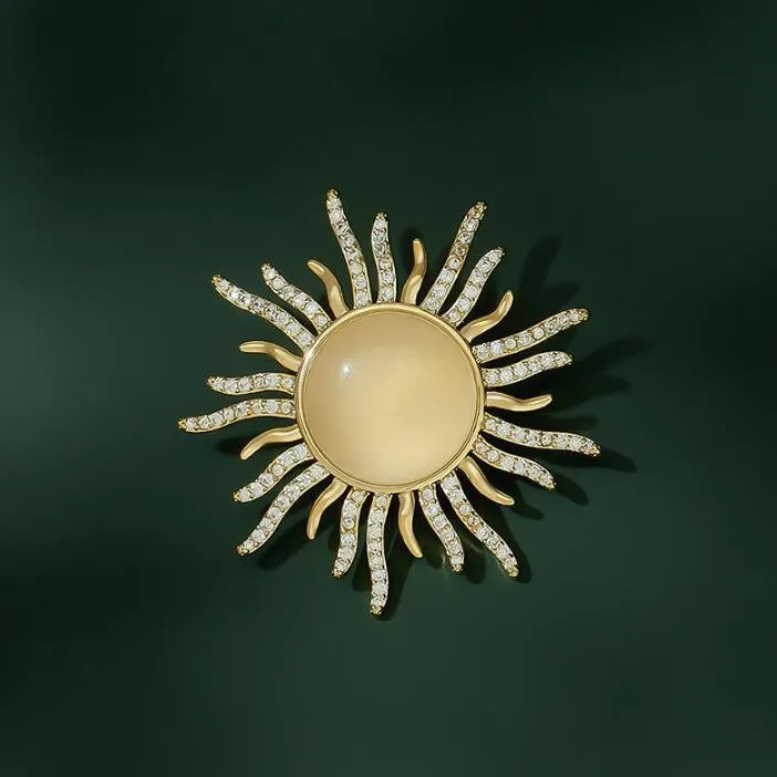 Luxury Alloy Sun Flare Brooch Pin With Cat Eye Stone And Rhinestones Elegant Gold Jewelry Gift For Women Party Daily Accessories