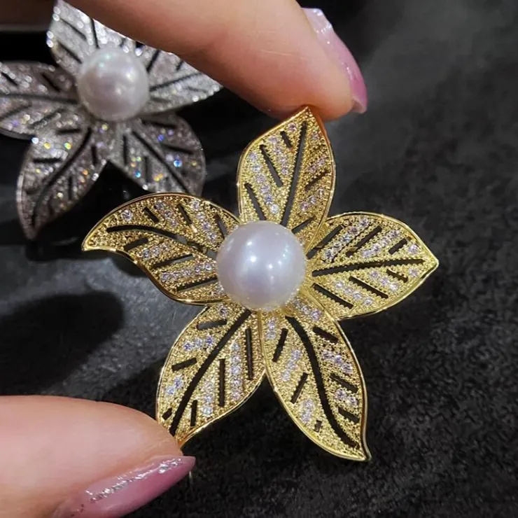 Broche Élégante En Alliage Avec Künstliche Perle Et Strass Design De Feuille Or Argent Style Vintage Pour Femme Bijoux De Banquet
