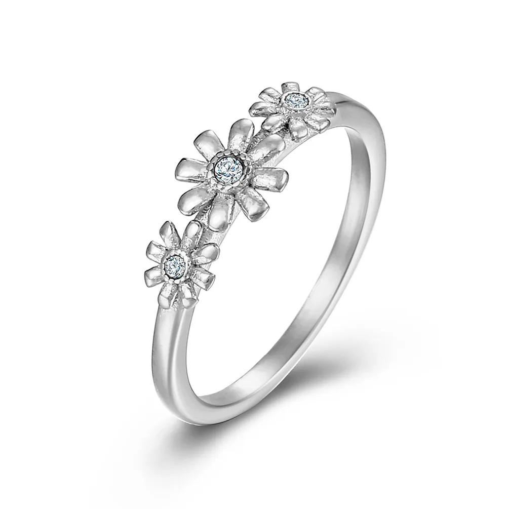 Anillo de Estilo Pastoral de Acero Inoxidable con Tres Margaritas para Mujer Con Incrustaciones de Zirconia Joyería de Moda