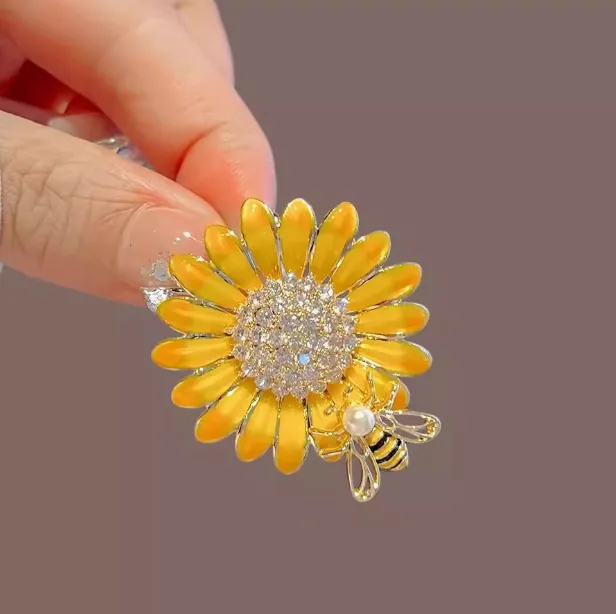 Élégante Broche Tournesol Abeille en Émail Alliage de Zinc Strass Imitation Künstliche Perle Broches Fleurs pour Femmes Bijoux Fête Décor