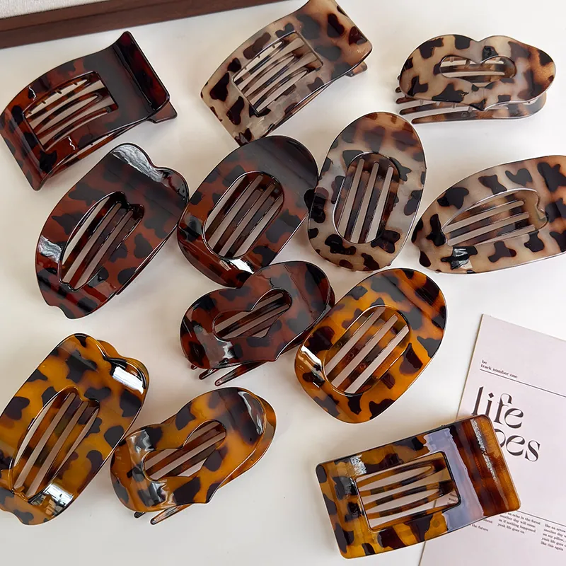 Leopard Tortoiseshell Hair Claw Clips Women Flat Design PC Resin Hairpins Elegant Hair Accessories Daily Hair Styling