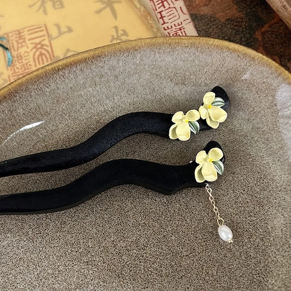 Chinese Style Ebony Wood Hair Stick Yellow Flower Design With Artificial Pearl Tassel Elegant Hairpin For Women Ancient Hanfu Headpiece