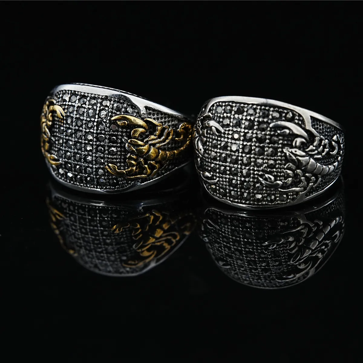 Bague Scorpion en Acier Inoxydable Vintage Punk pour Hommes Femmes Exagéré Avec Strass Noir Incrusté Bijoux Hip Hop Biker