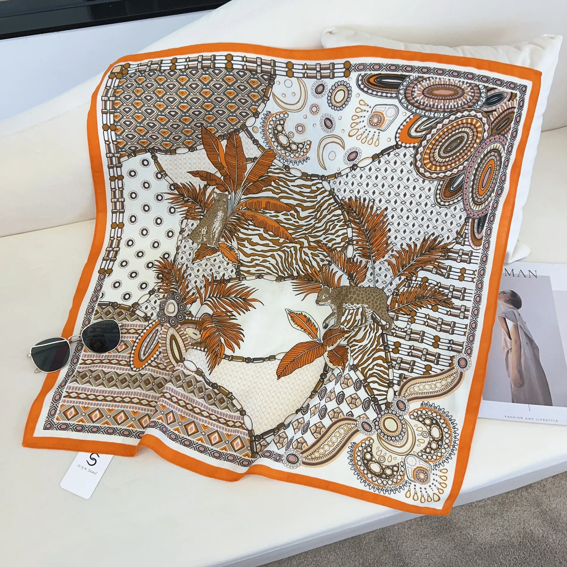 Elegant Women Polyester Square Scarf Retro Leopard Tropical Palm Print Bandana Herringbone Pattern Neck Scarf Fashion Head Wrap