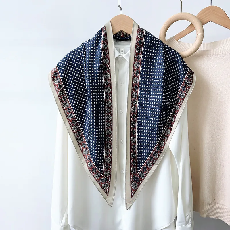 Women Vintage Satin Triangle Scarf Elegant Paisley Plaid Pattern Printed Shawl Korean Style Fashion Neck Wrap Accessory
