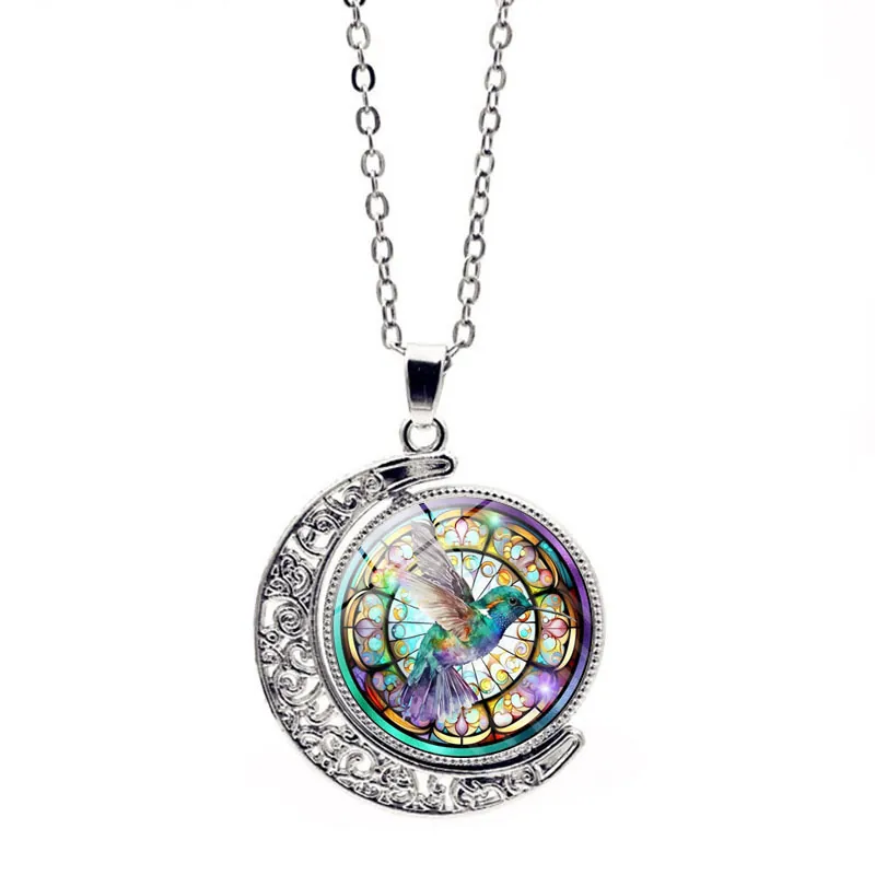 Collier Vintage Bohème Avec Pendentif Lune Ajouré Avec Cabochon En Verre Motif Colibri Rotatif Bijoux En Alliage Pour Femmes Cadeau De Fête