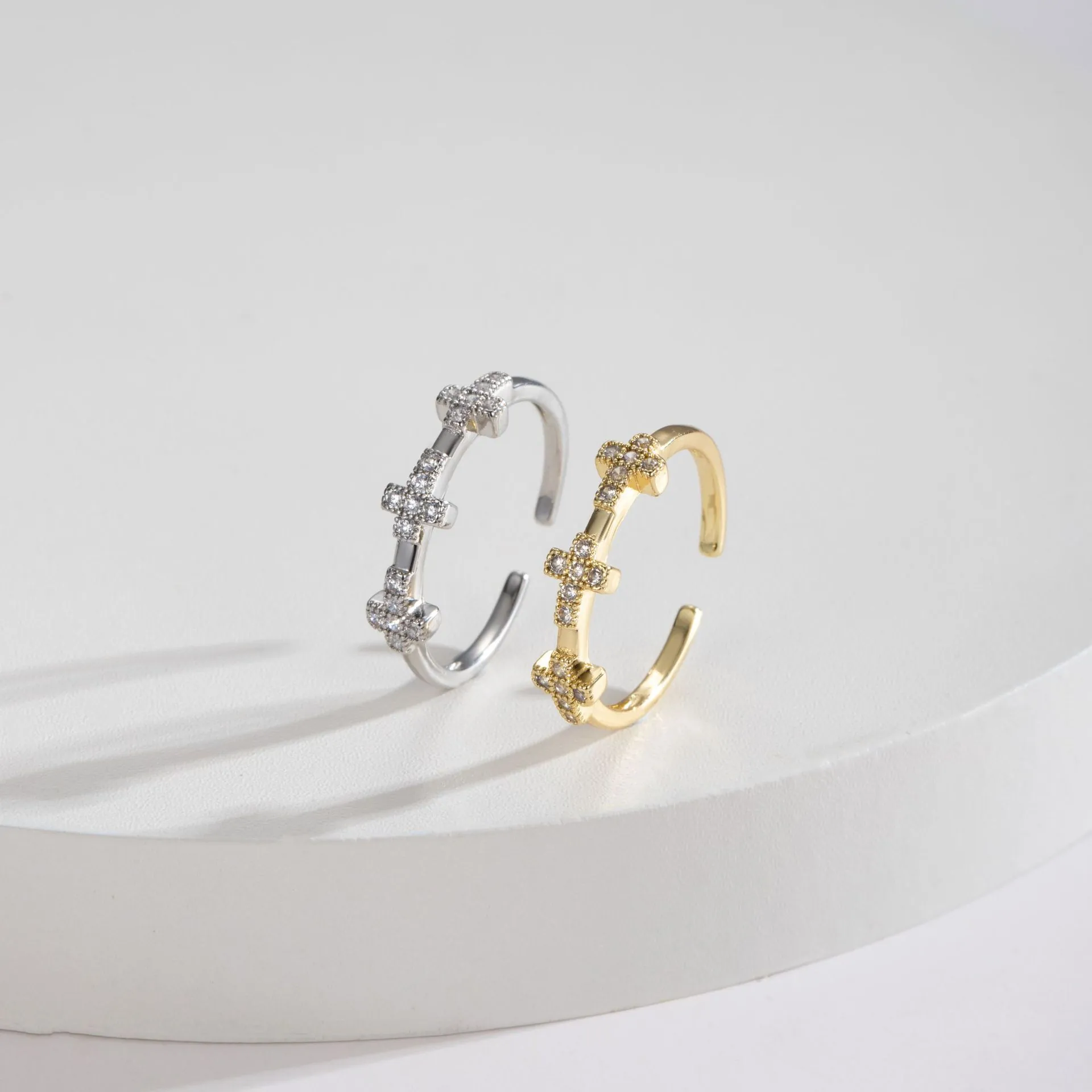 Minimalist Copper Zirconia Cross Open Ring For Women Adjustable Electroplated Fashion Finger Ring Gold Silver Plated Jewelry Gift