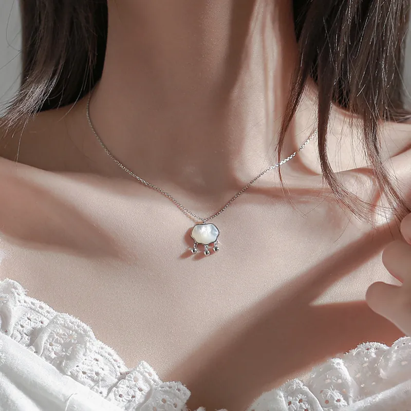 Collier Pendentif Serrure Ruyi Vintage Avec Incrustation de Nacre Cuivre Plaqué Or Argent Chaîne de Clavicule Pour Femmes