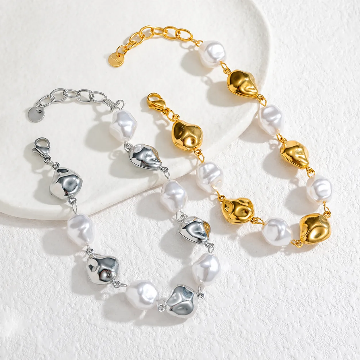 Elegant Artificial Baroque Pearl Stainless Steel Bracelet Necklace For Women Irregular Metal Bead High-end Fashion Jewelry Accessory