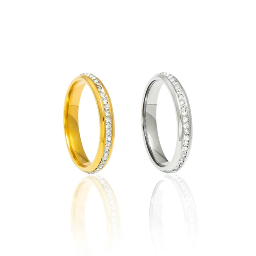 Bague Éternité Minimaliste en Acier Inoxydable avec Strass pour Femme Bijoux de Mode Élégants avec Strass Pavés