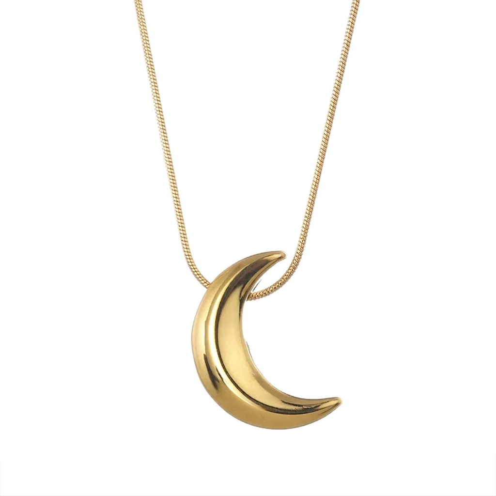 Minimalist Stainless Steel Crescent Moon Pendant Necklace For Women Gold Plated Elegant Snake Chain Clavicle Chain Jewelry