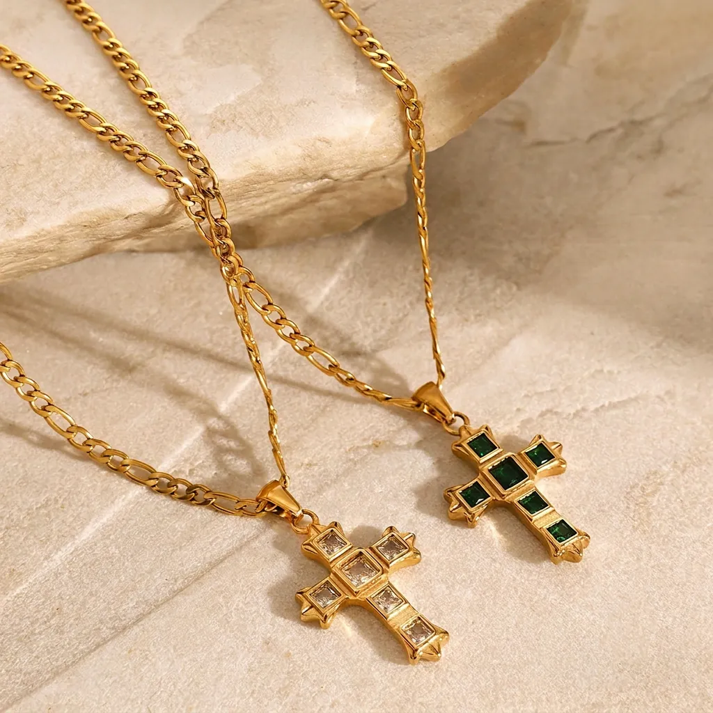 Retro Stainless Steel Cross Pendant Necklace For Women Gold Plated Figaro Chain With Rhinestone Fashion Jewelry Gift