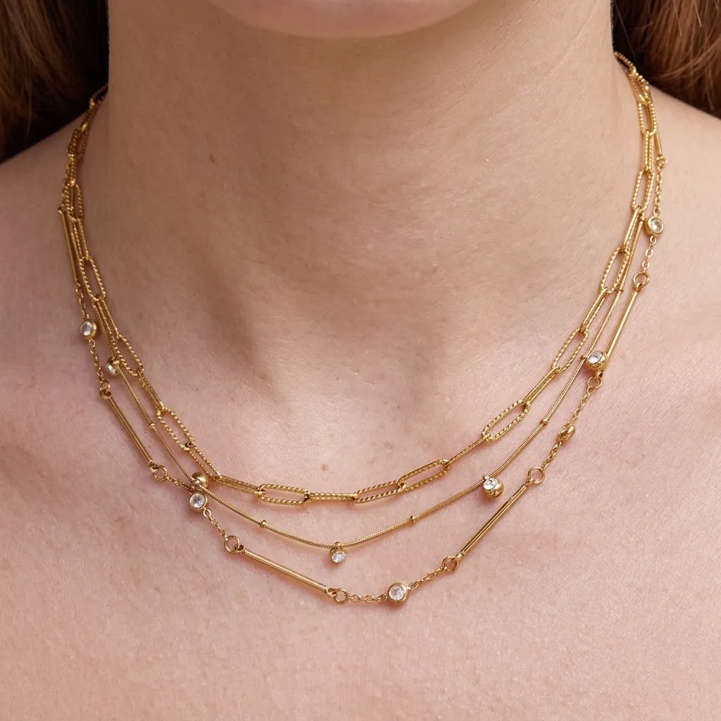 Collier Multi-Rangs en Acier Inoxydable Plaqué Or 18K avec Zircon pour Femme Bijoux de Chaîne de Clavicule Géométrique