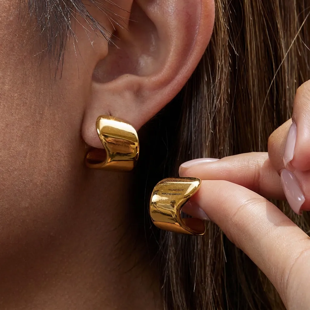 Minimalist Stainless Steel Chunky C-Shaped Hoop Earrings For Women Gold Plated Hypoallergenic Waterproof Fashion Jewelry Gift