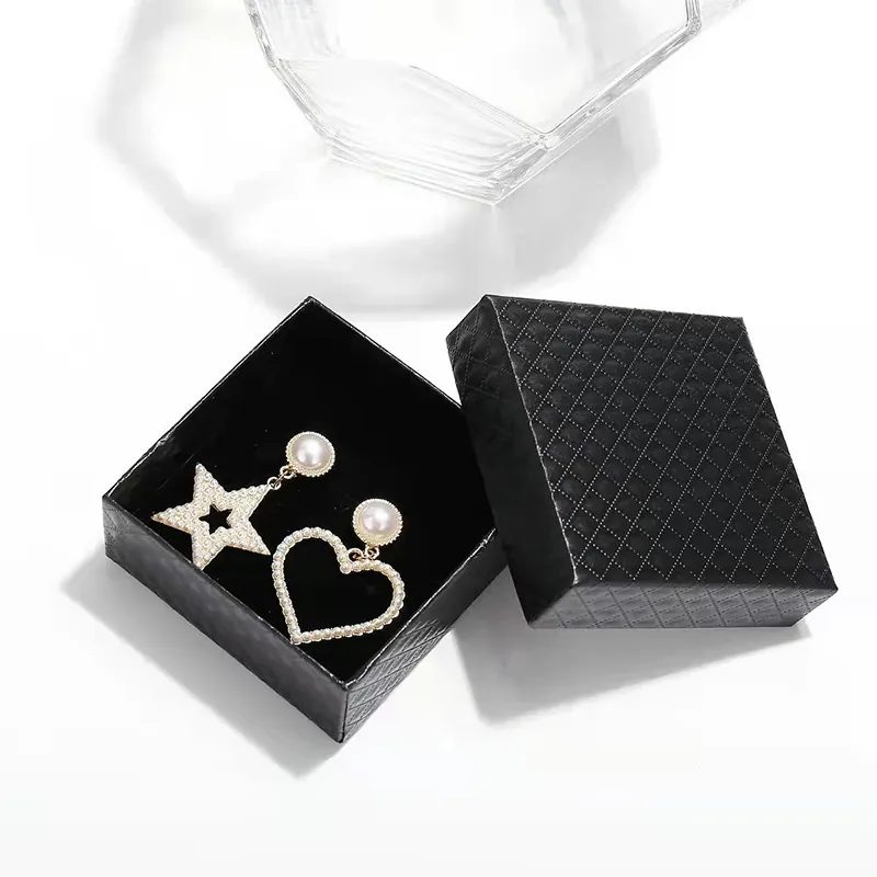 Square Black Jewelry Gift Box With Diamond Quilted Texture For Necklace Bracelet Ring Packaging Elegant Small Storage Case