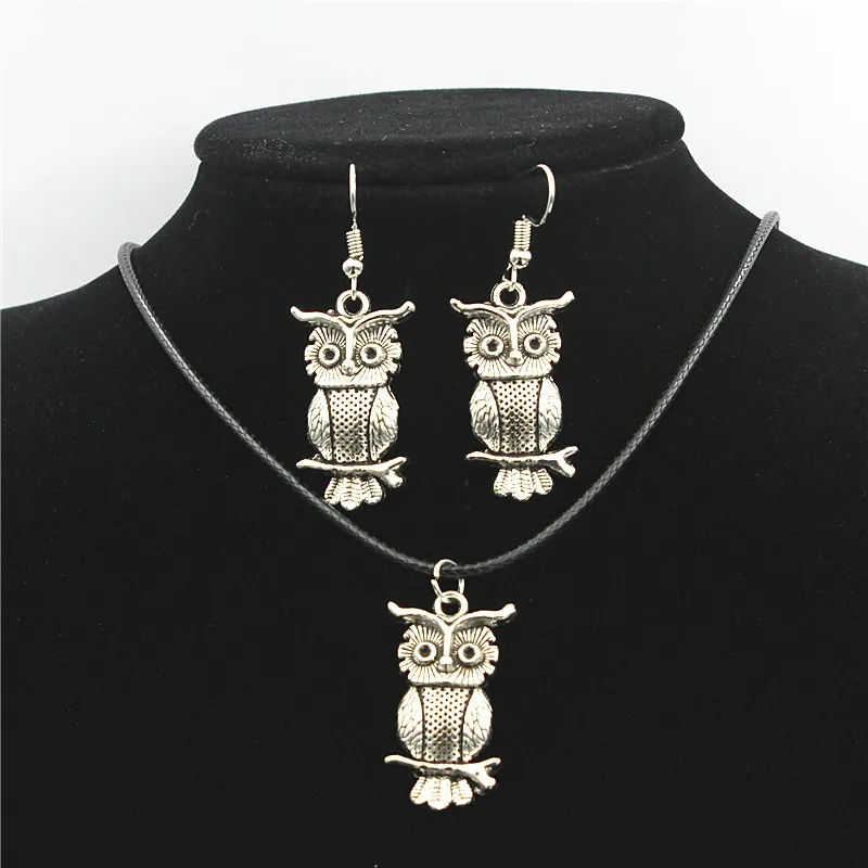 Retro Legierung Eule Anhänger Halskette Und Ohrhänger Set Altsilber Bohemian Tier Schmuck Für Damen Täglich Geschenk