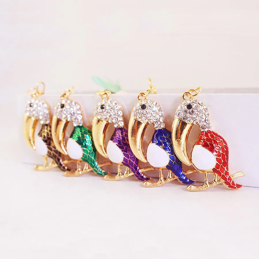 Porte-clés de Mode Toucan Pélican Oiseau Animal Strass Émail Métal Pendentif Bijoux Cadeau pour Femmes