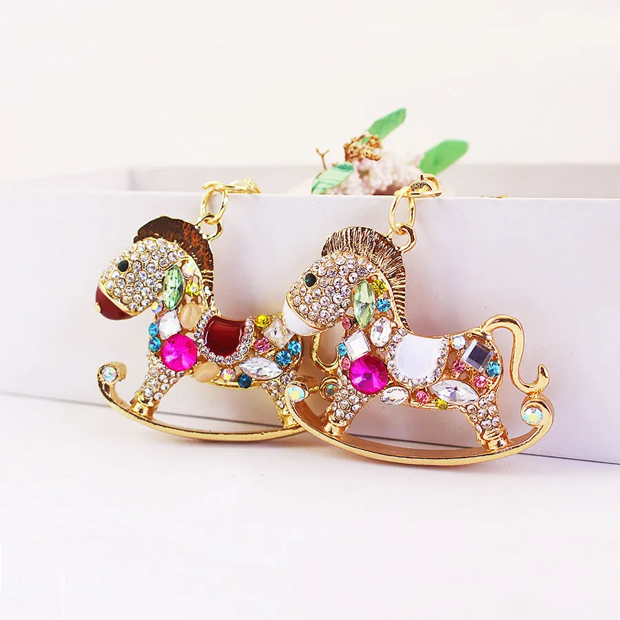 Porte-clés Cheval à Bascule Mignon Vintage Strass Alliage de Zinc Pendentif de Sac Or Multicolore Animal pour Femme Bijoux Cadeau