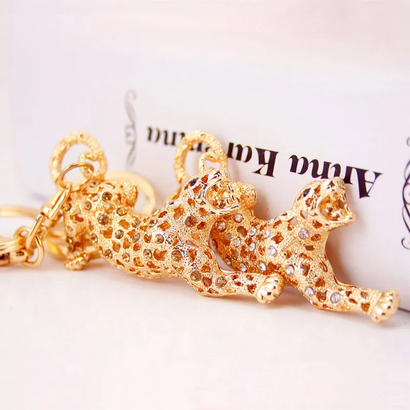 Leopard Keychain Zinc Alloy Rhinestone Pave Panther Bag Pendant Animal Keyring For Women Men Car Key Holder Fashion Jewelry
