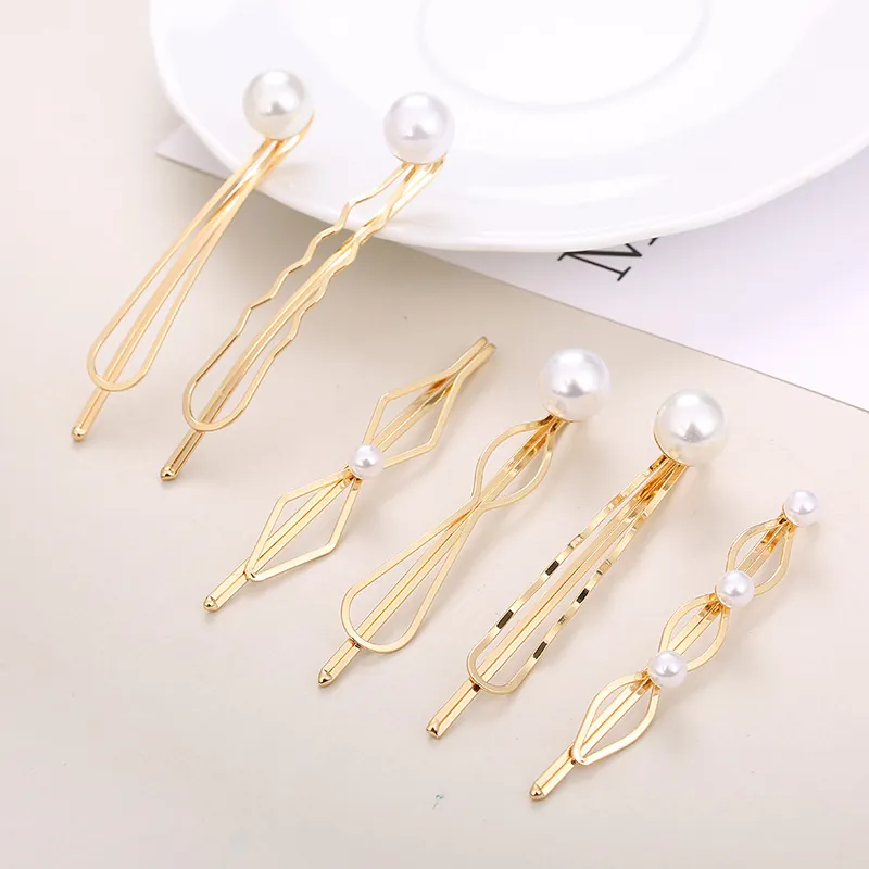 Élégant Ensemble de Pinces à Cheveux en Alliage Doré pour Femmes Künstliche Perle d'Imitation Géométrique Ondulée Losange Goutte d'Eau Bijoux de Tête