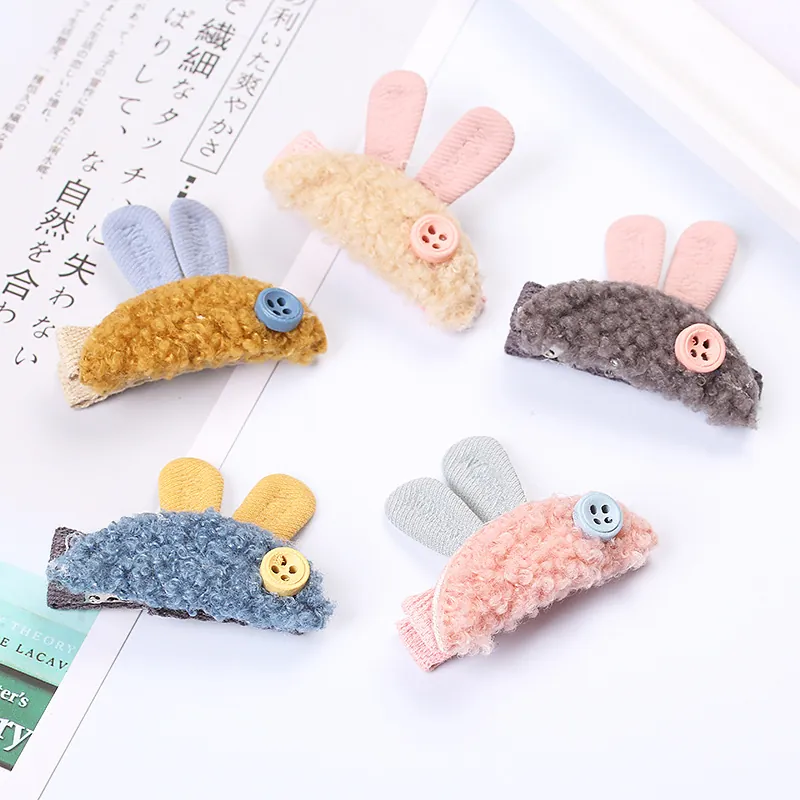 Pinces à Cheveux Lapin en Peluche Mignonnes Douces Fausse Fourrure Animaux Bec de Canard Décoration Bouton Accessoires Cheveux Filles