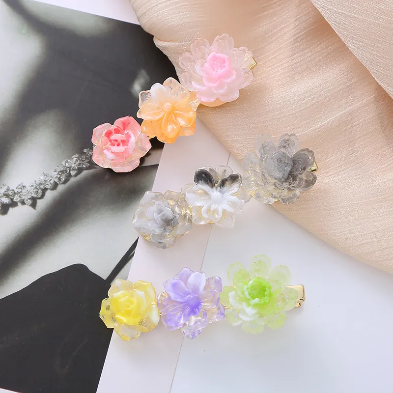Sweet Acrylic Flower Hair Clip Three-Flower Design Handmade Duckbill Clip Mixed Color Floral Headwear Elegant Women Jewelry