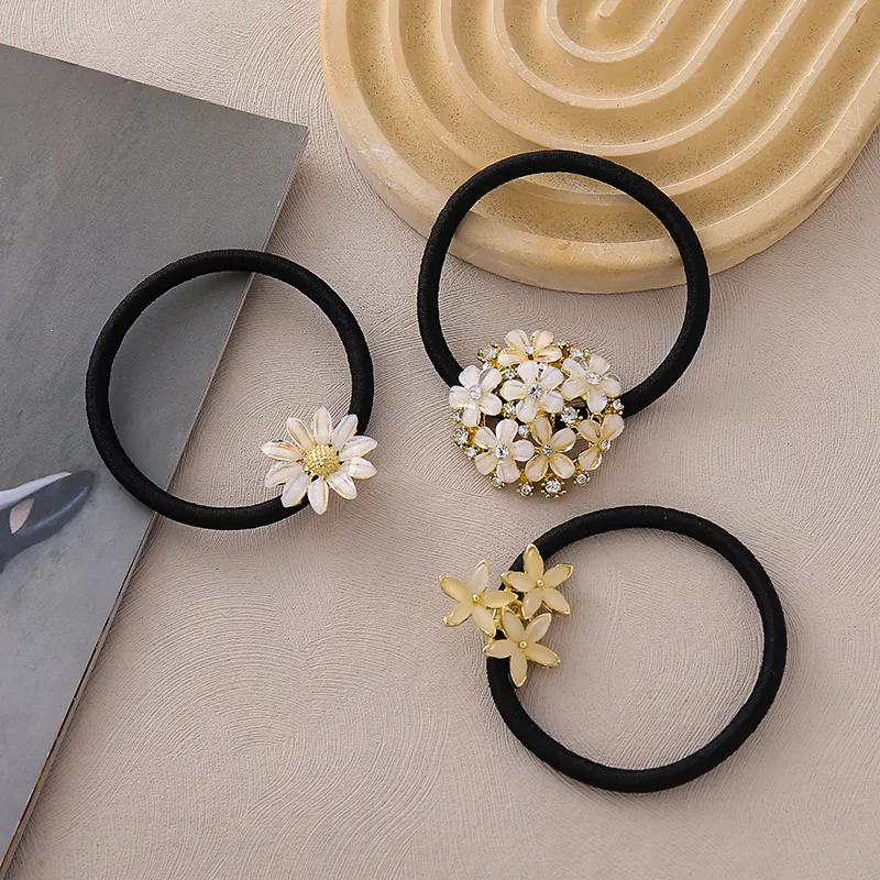 Élastiques à Cheveux Élégants en Forme de Fleur Cordes à Cheveux en Alliage Strass Marguerite Supports de Queue de Cheval Style Coréen Accessoires