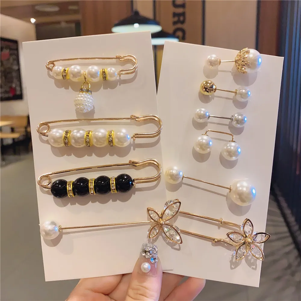 Broche de Luxe en Alliage Künstliche Perles de Culture et Strass pour Femmes Épingle de Sûreté d'Ajustement de Taille Décoration