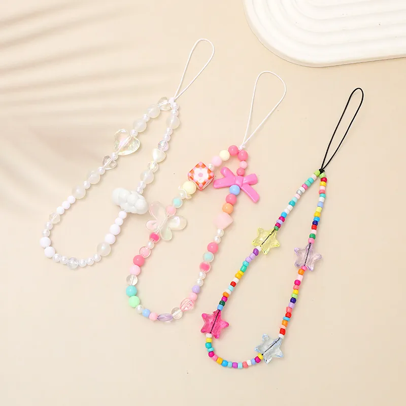 Dragonne de Téléphone Perlée en Acrylique Fait Main Pendentif Étoile Nœud Cœur Nuage Cordon Anti-Perte pour Femmes Filles