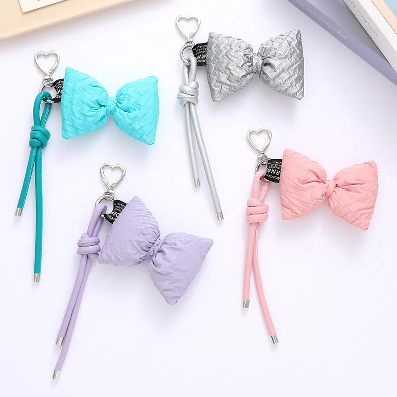 Porte-clés Nœud en Cuir Artificiel à Carreaux Créatif Avec Boucle en Métal Cœur pour Décoration de Sac Femme