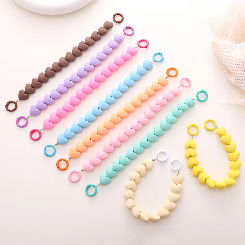 Faceted Beaded Heart Phone Chain Handheld Acrylic Resin Bag Charm Water Cup Strap For Women Candy Color Fashion Accessories